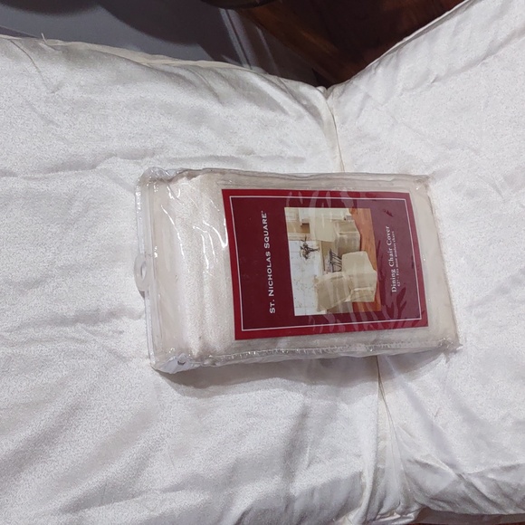 4 Dining Chair Covers - Cream. St Nicholas Square brand (Kohl's & Target). - Picture 3 of 3